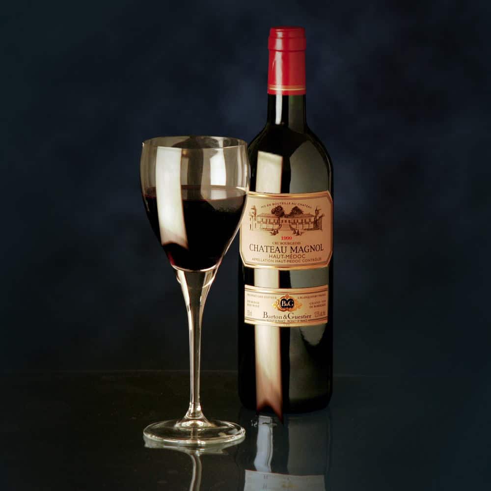 Product Photography a simple wine and wine glass