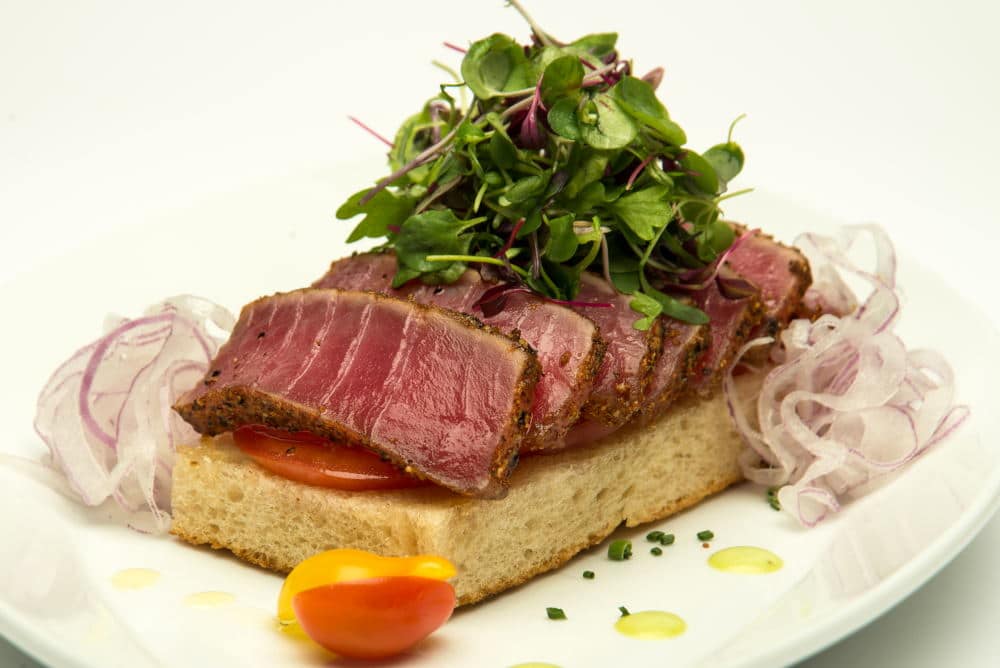 Food Photography of a seared ahi plate